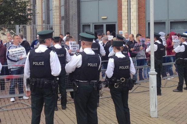 MET Police What's up with the scruffy uniforms?